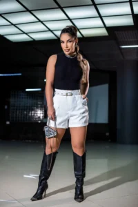 0122 - Short com cinto 1222 Alfaiataria